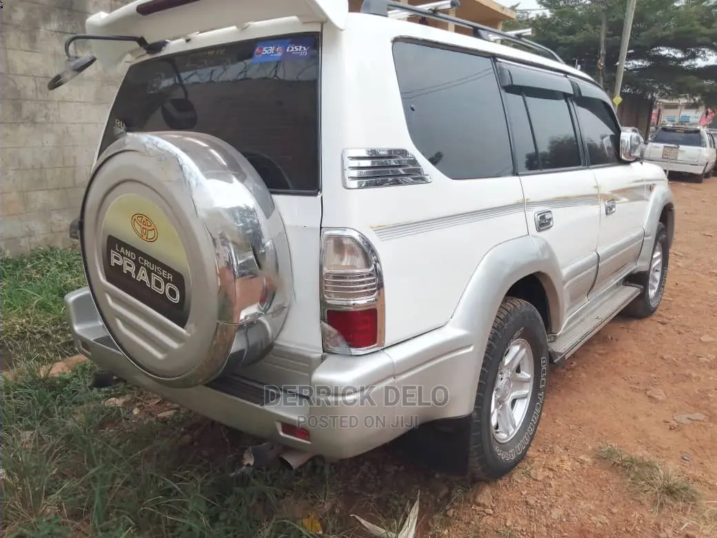 Toyota Land Cruiser Prado 2000