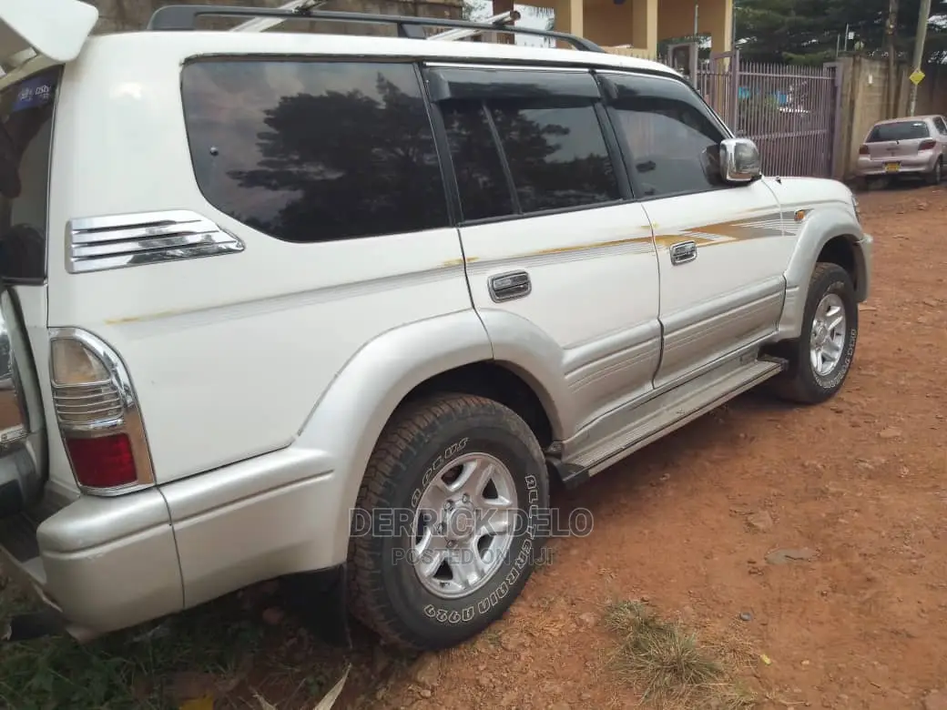 Toyota Land Cruiser Prado 2000