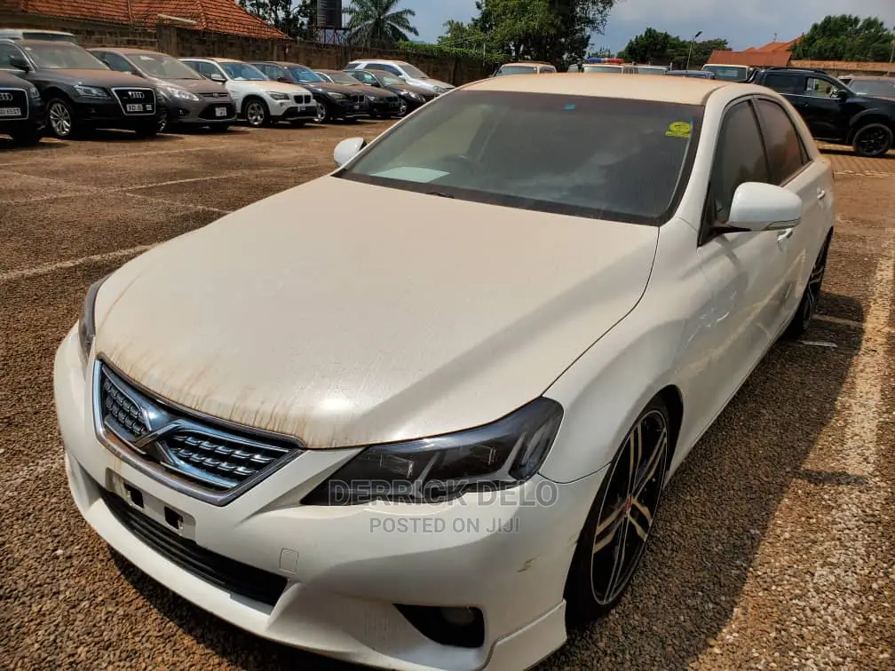 Toyota Mark X 2012