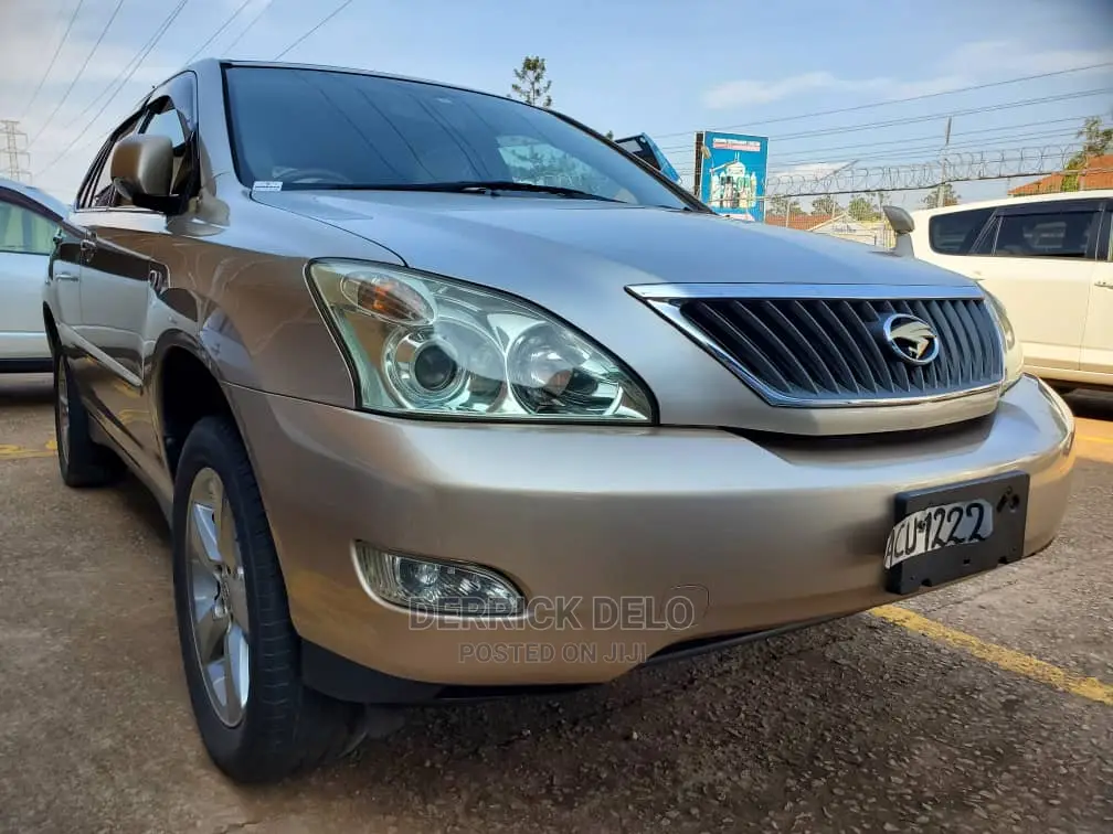 Toyota Harrier 2.4 2010