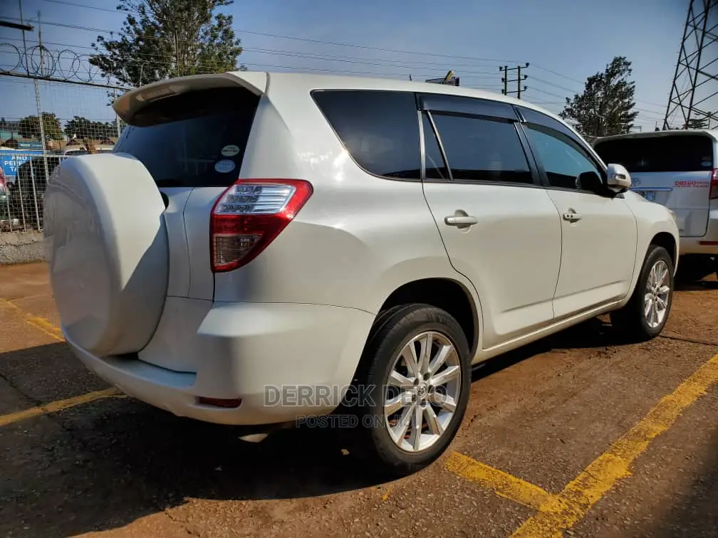 Toyota Vanguard 2009