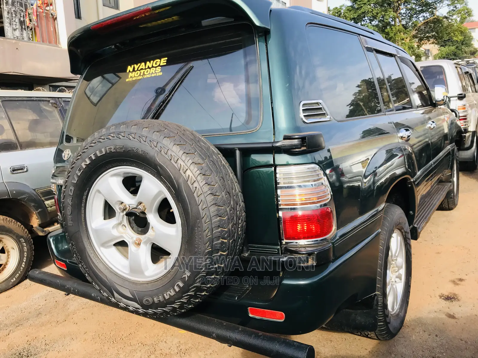 Toyota Land Cruiser