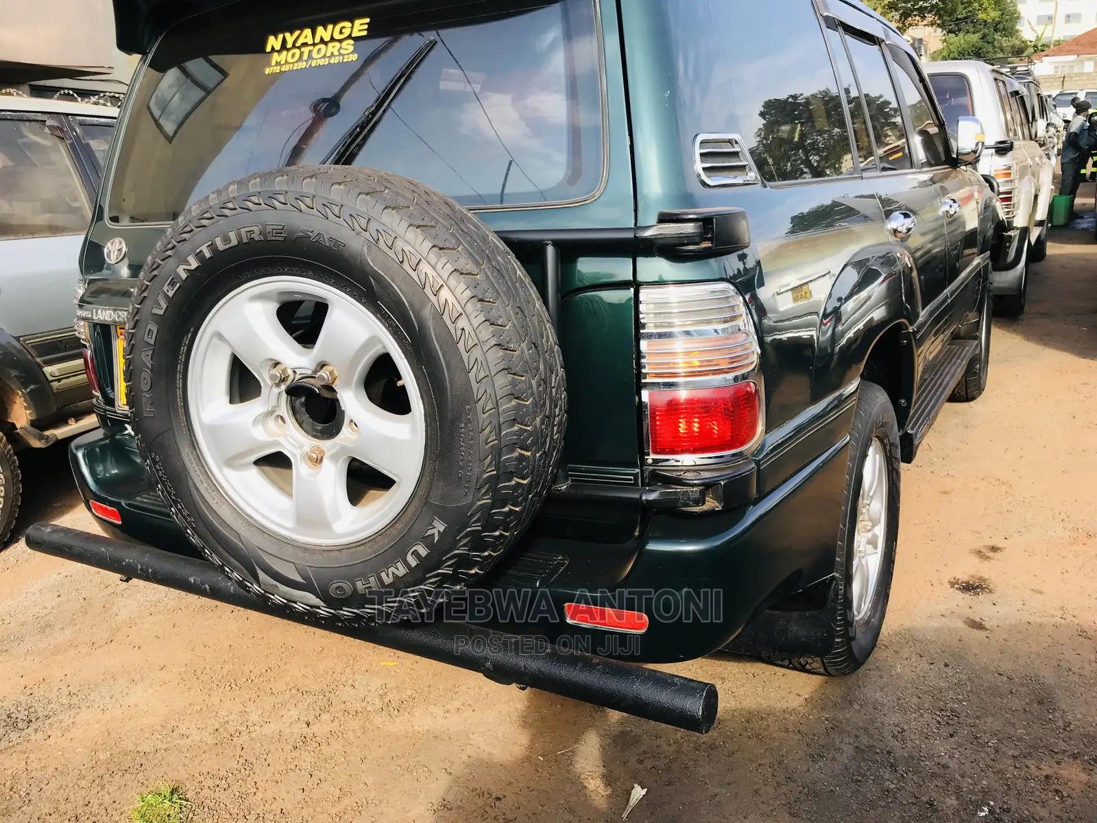 Toyota Land Cruiser
