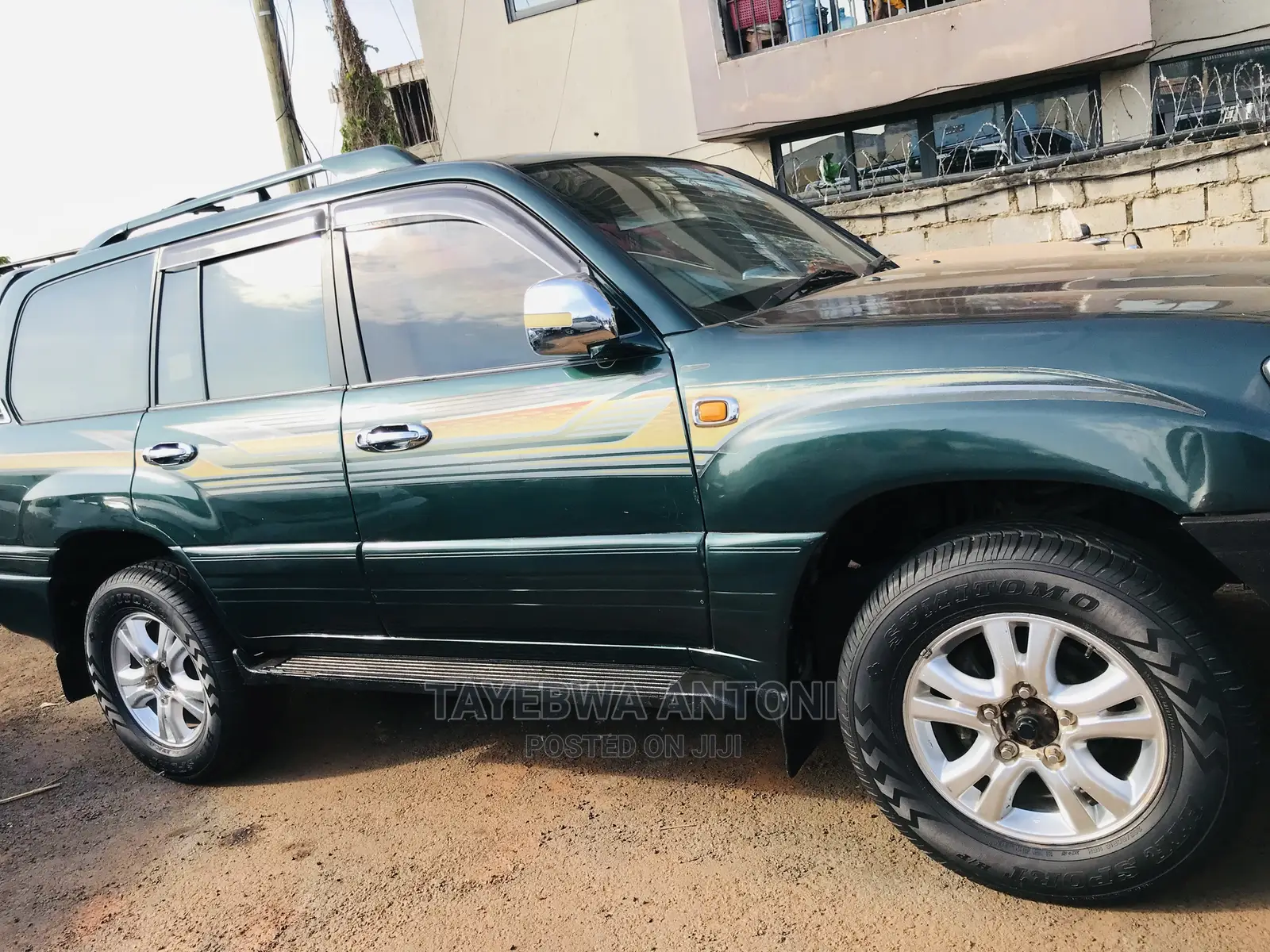 Toyota Land Cruiser