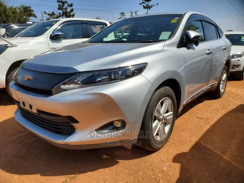 Toyota Harrier 2014