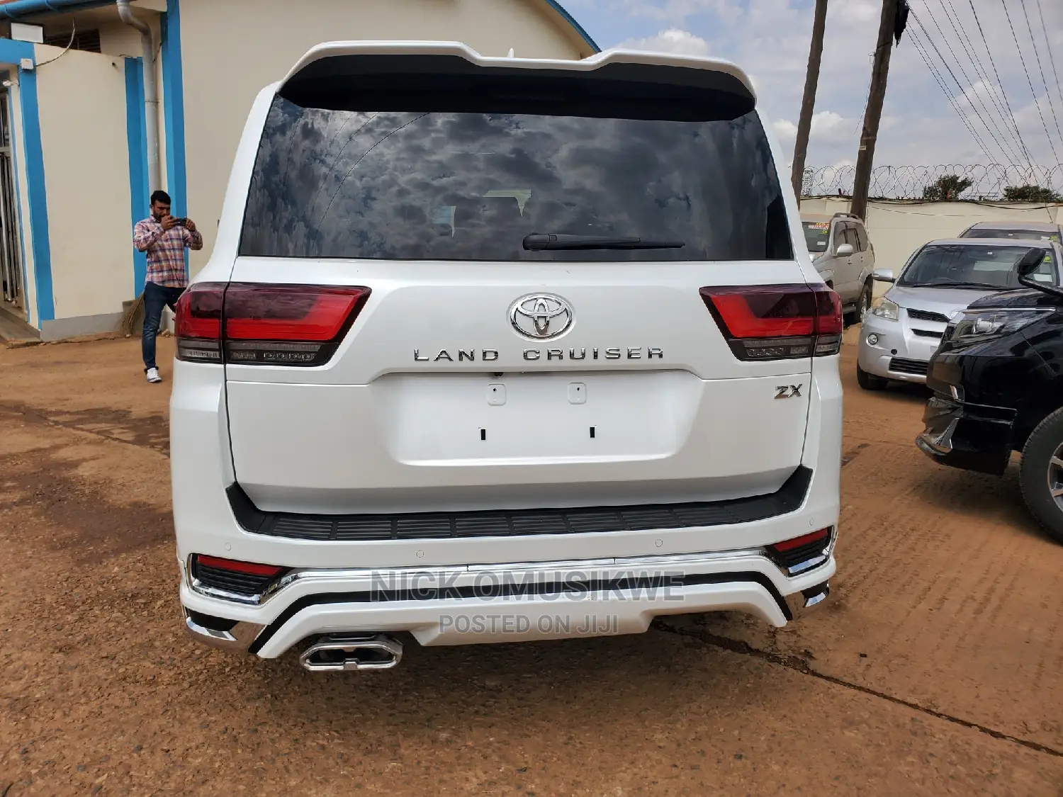 Toyota Land Cruiser 3.5 V6 2022 White