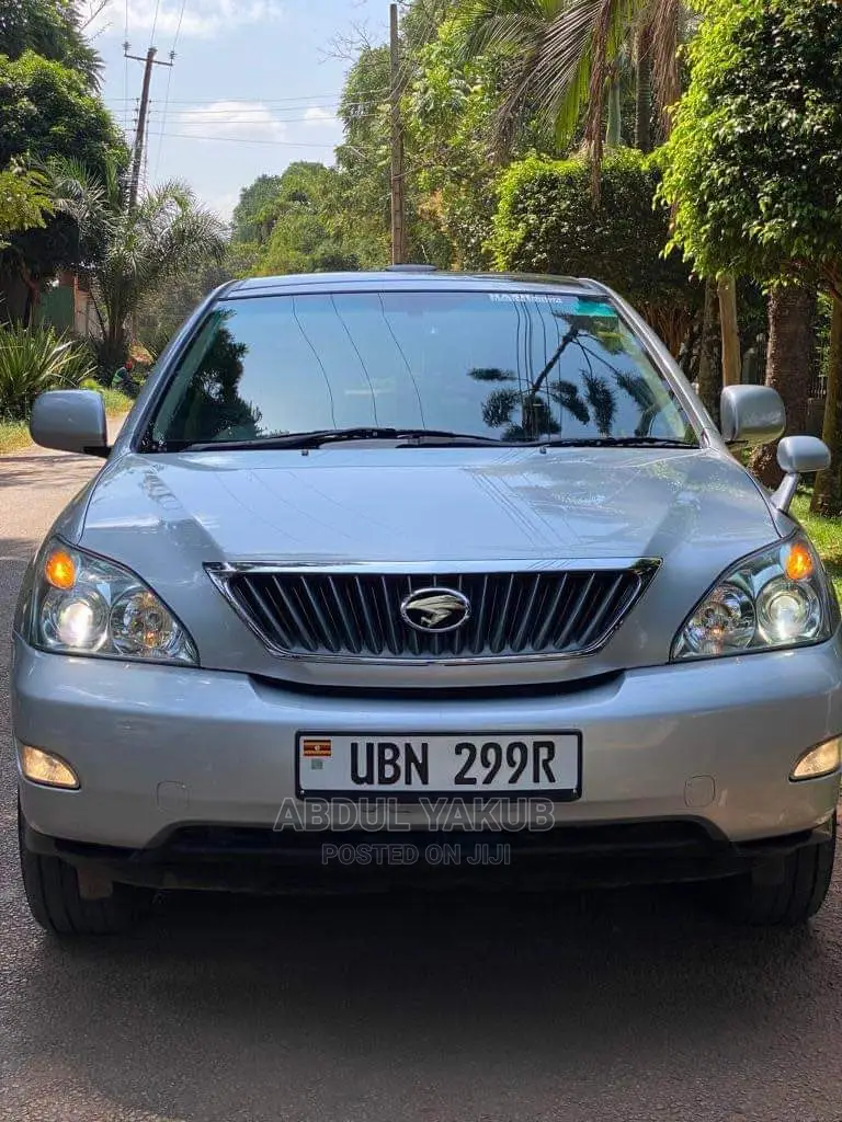 Toyota Harrier 3.5 V6