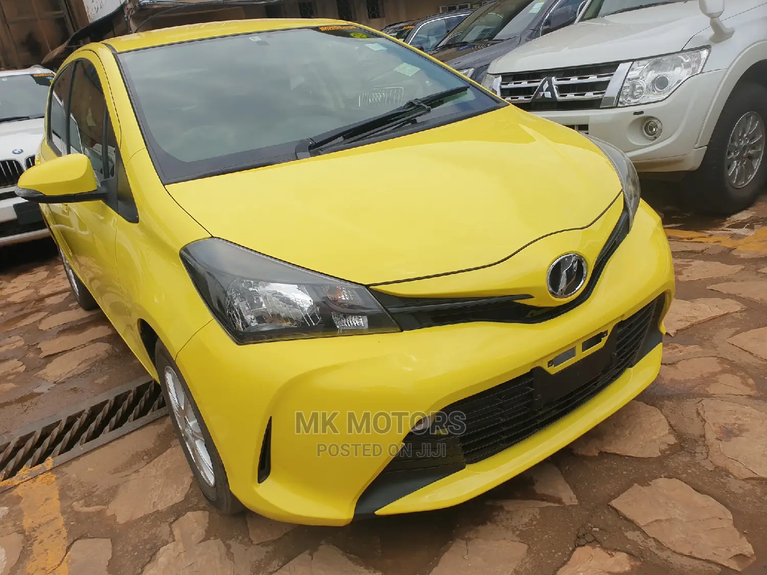 Toyota Vitz 1.5 FWD 3dr 2014 Yellow