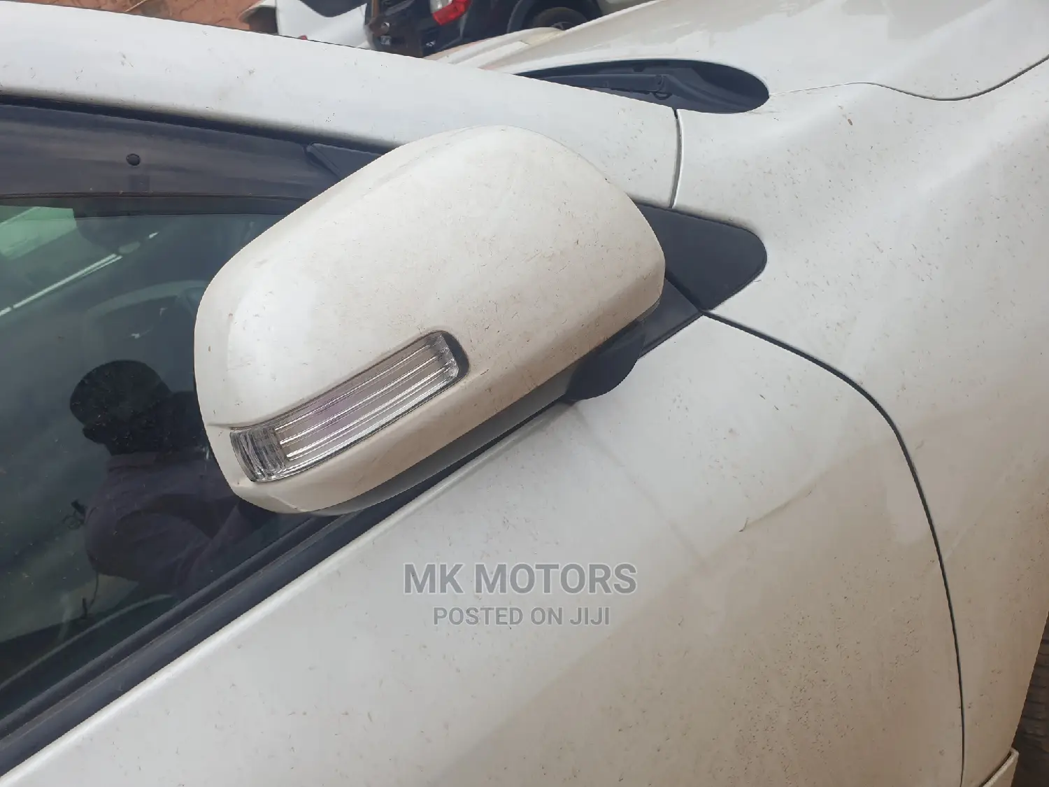 Toyota Vanguard 2011 White