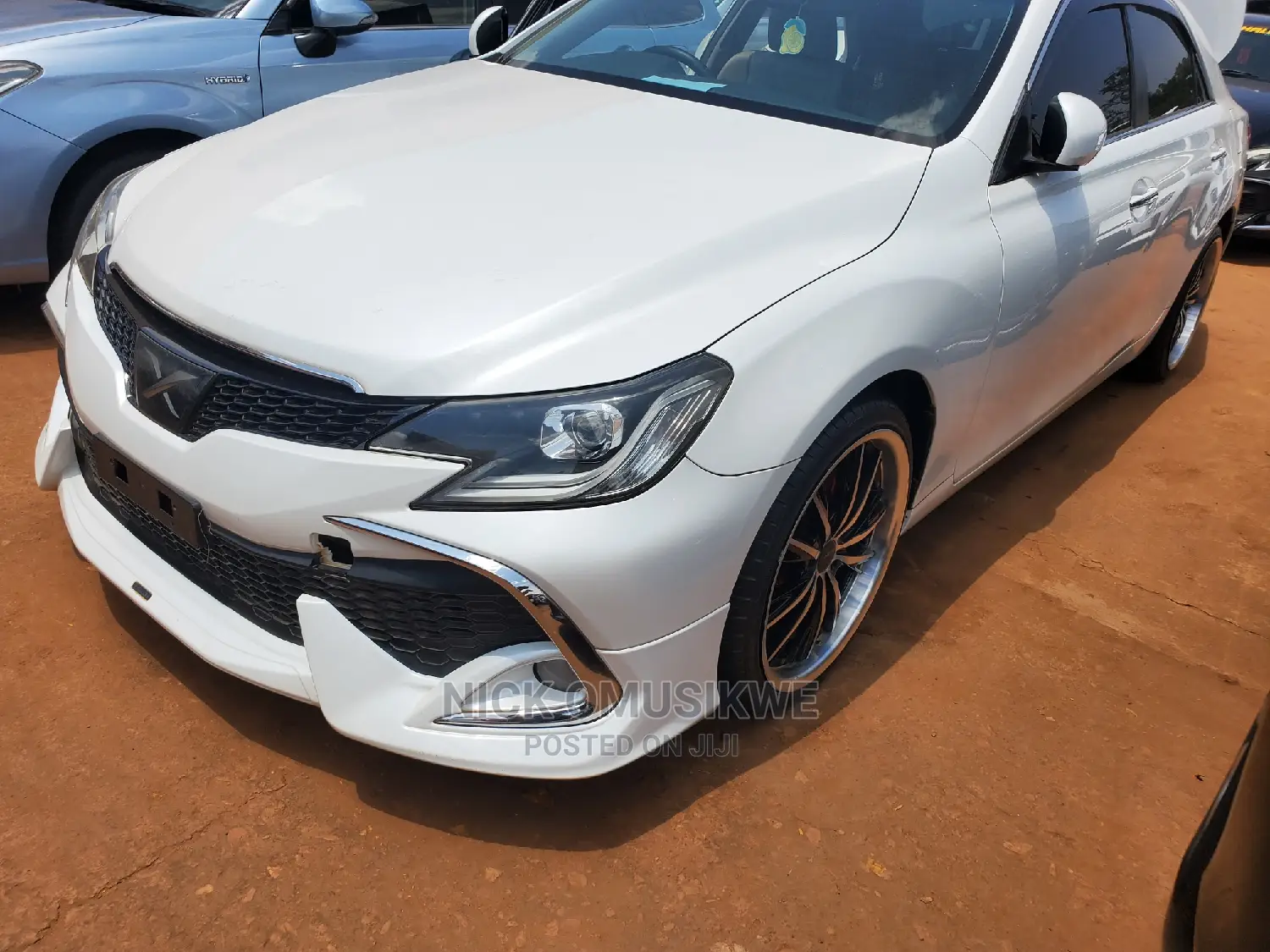 Toyota Mark X 2.5 AWD 2011