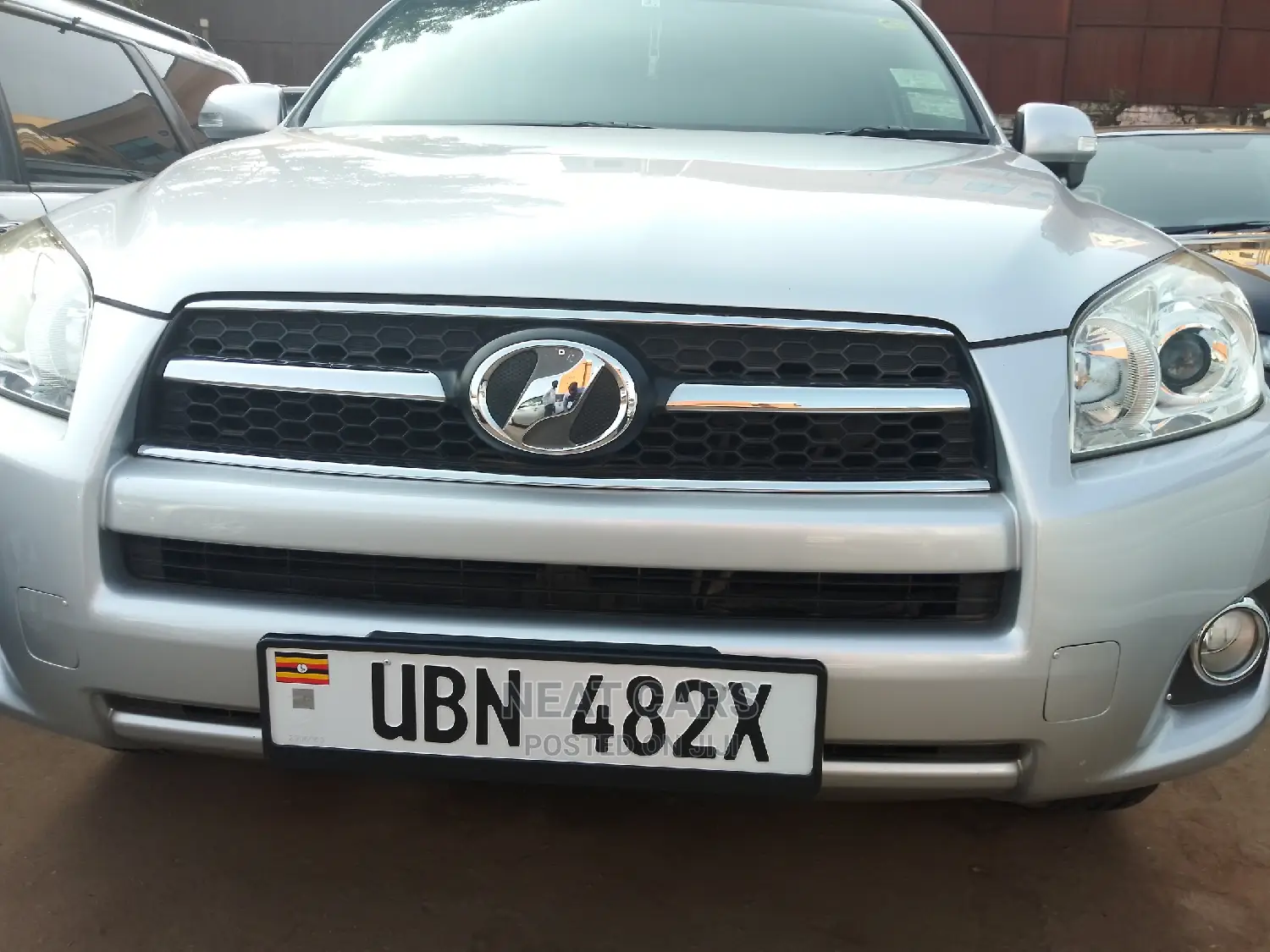 Toyota RAV4 2011 Silver