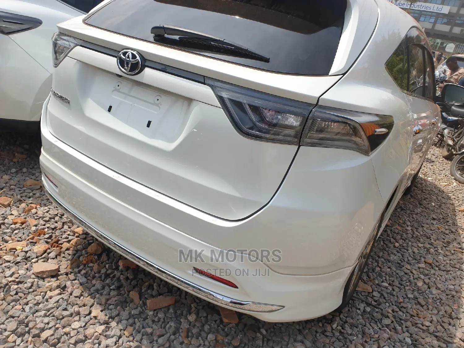 Toyota Harrier 2013 White