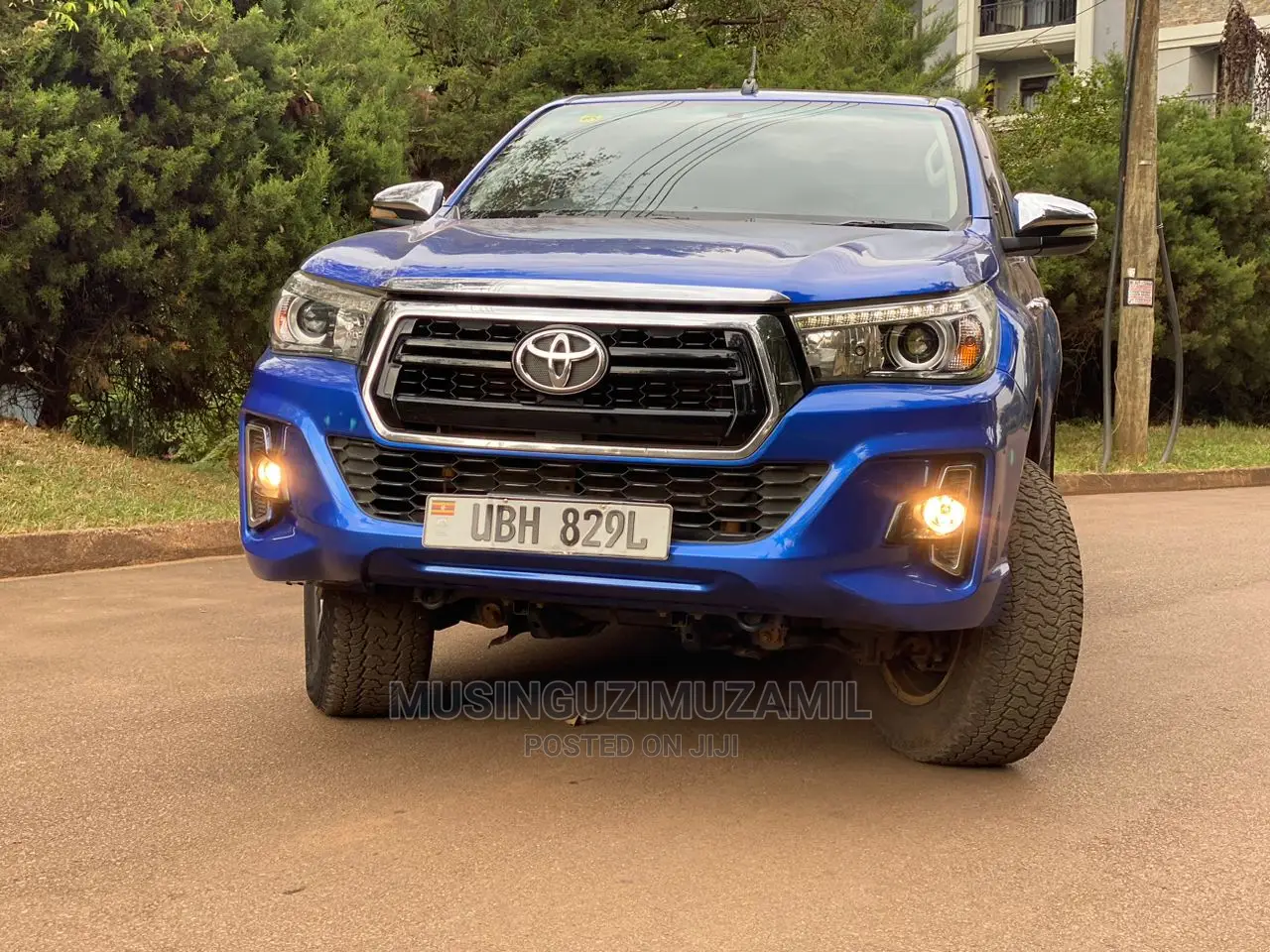 Toyota Hilux 2016 Blue