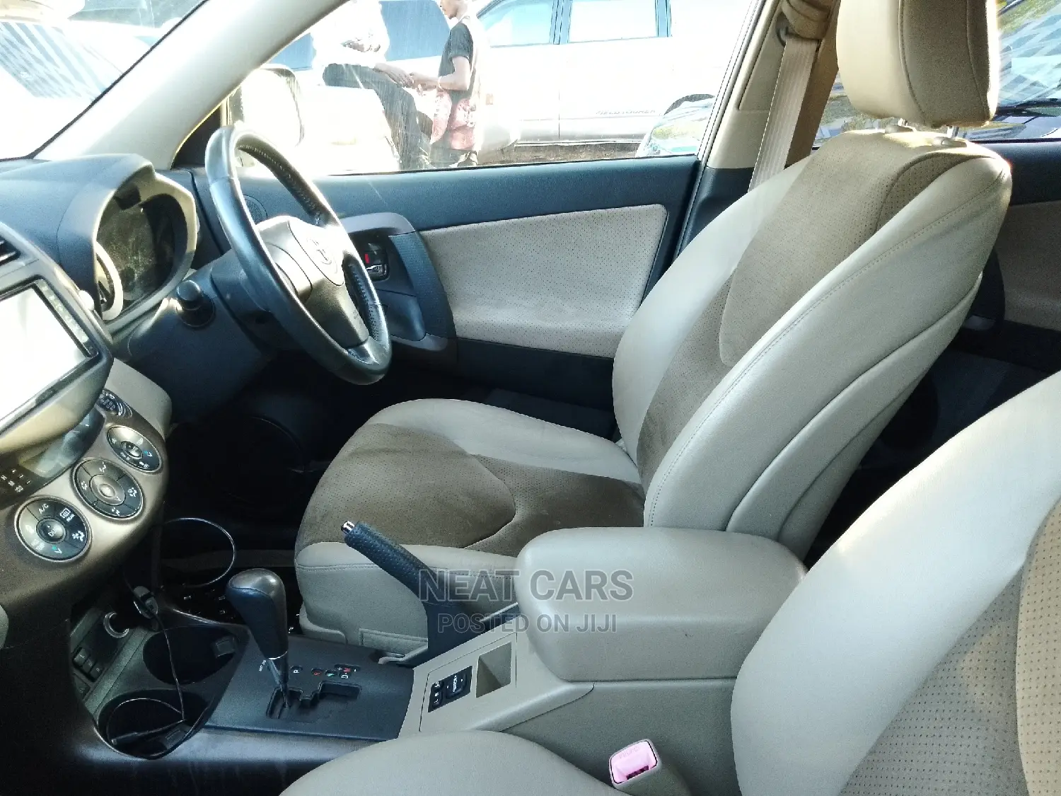 Toyota Vanguard 2010 Pearl