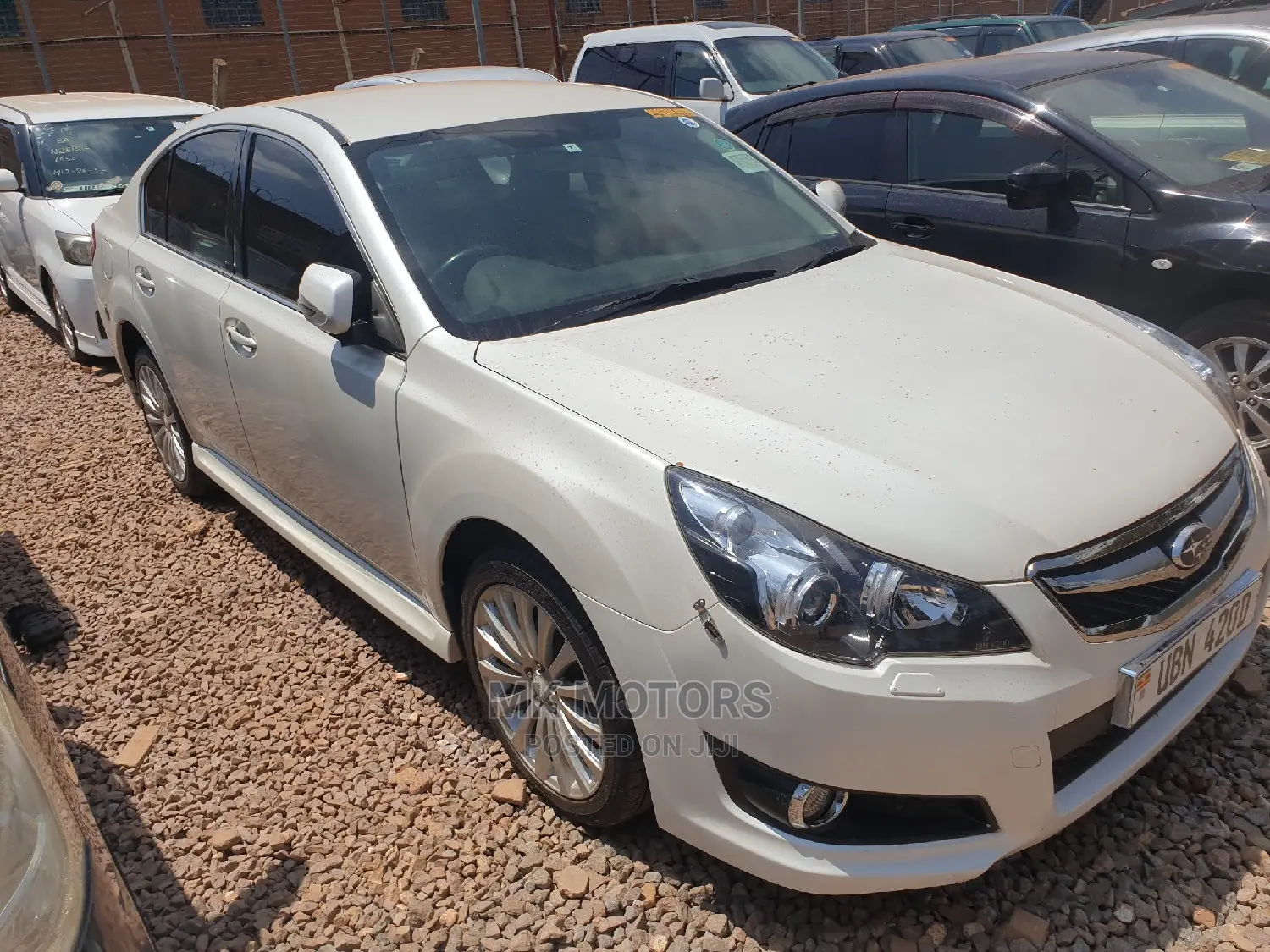 Subaru Legacy 2.5 2009 White