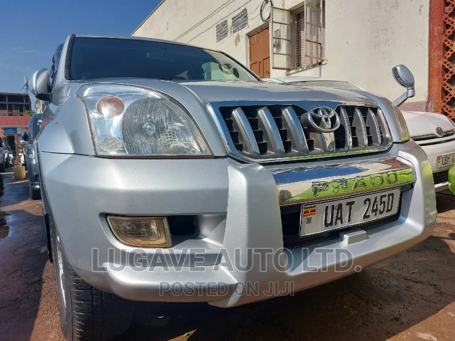 Toyota Land Cruiser Prado 2006 White