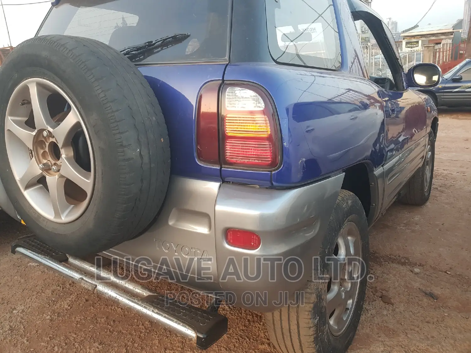 Toyota RAV4 1999 Blue