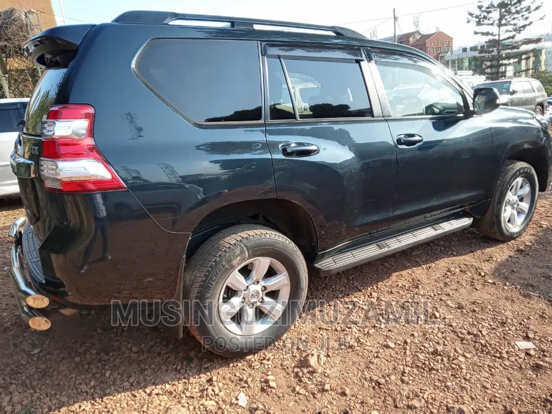 Toyota Land Cruiser Prado 2016