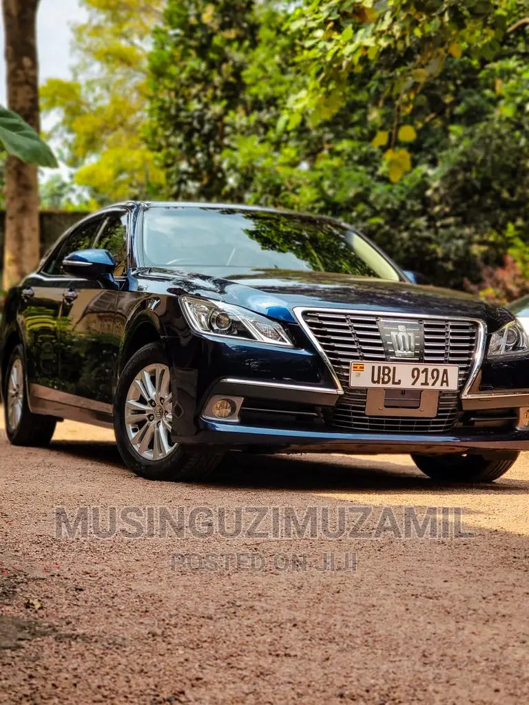 Toyota Crown 2011 Blue