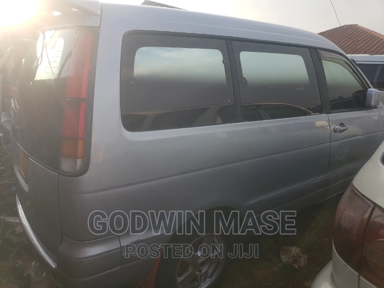 Toyota Noah 2002 Silver