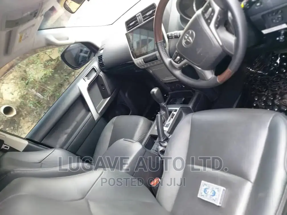 Toyota Land Cruiser 4.5 V8