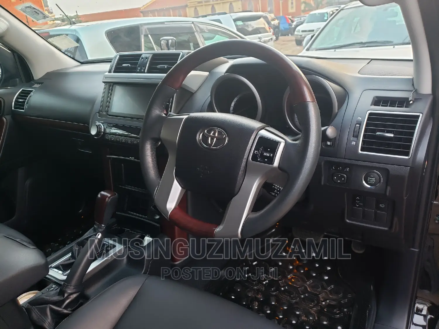 Toyota Land Cruiser Prado 2014