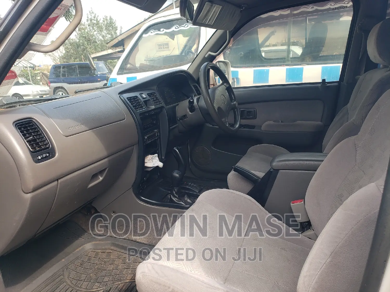 Toyota Hilux Surf 2005