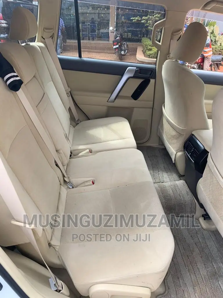 Toyota Land Cruiser Prado 2015