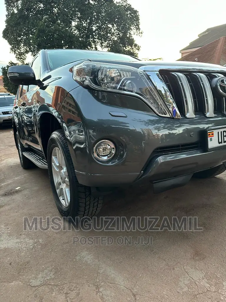 Toyota Land Cruiser Prado 2015 Gray