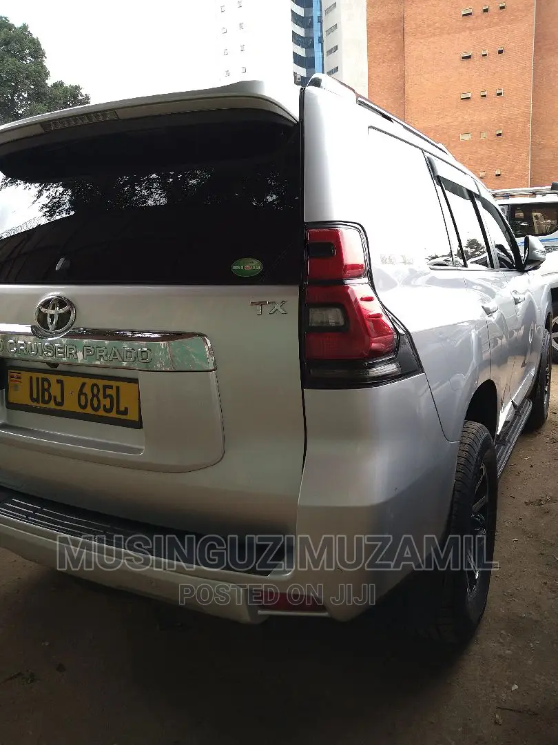 Toyota Land Cruiser Prado 2015