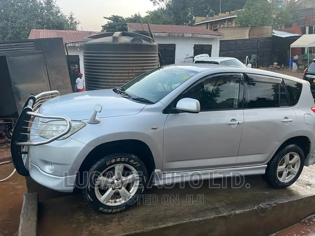 Toyota RAV4 2.4 2008 Silver
