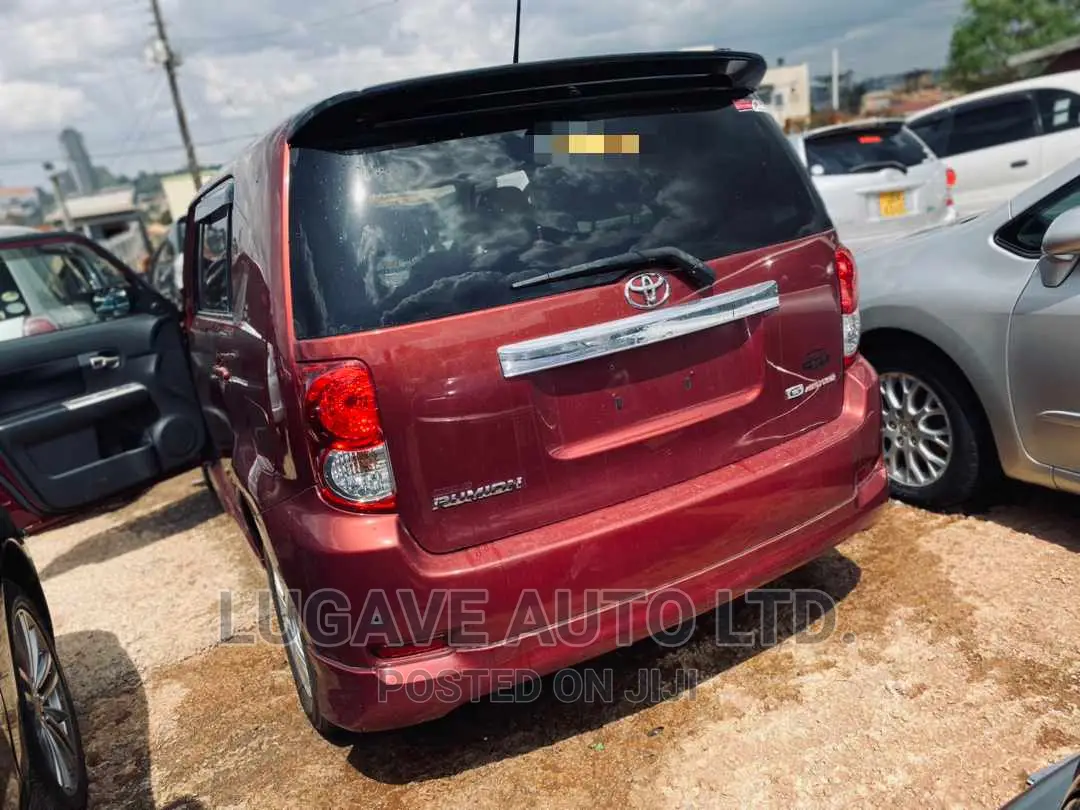 Toyota Corolla Rumion