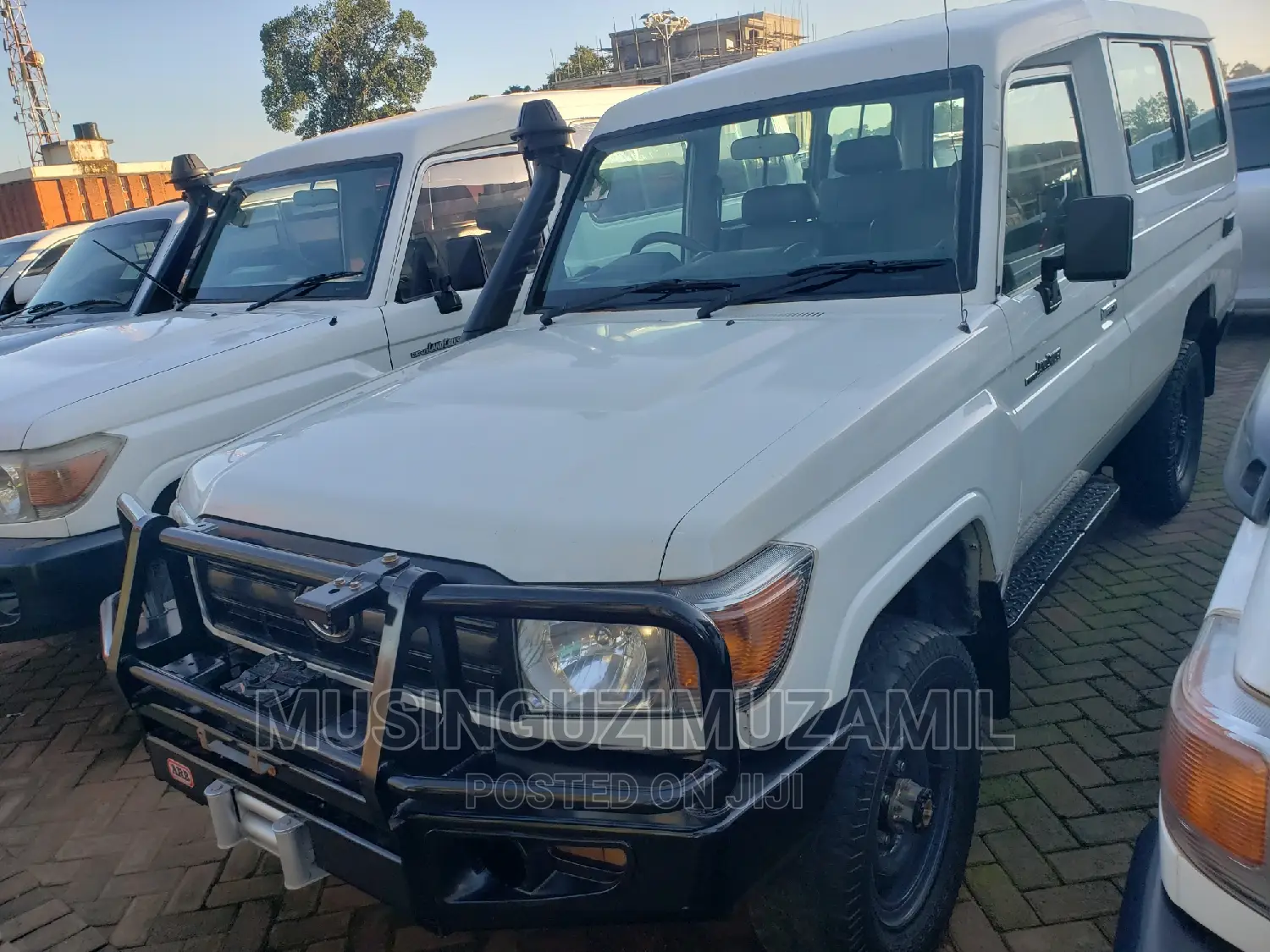 Toyota Land Cruiser 2017 White