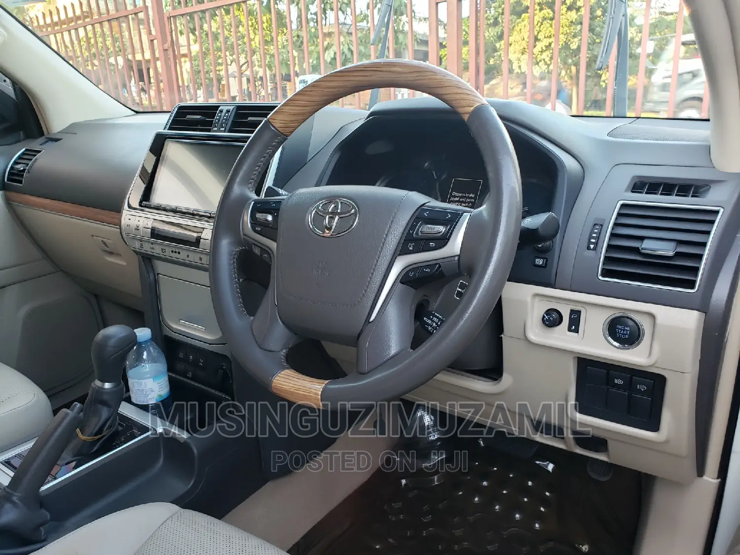Toyota Land Cruiser 2015