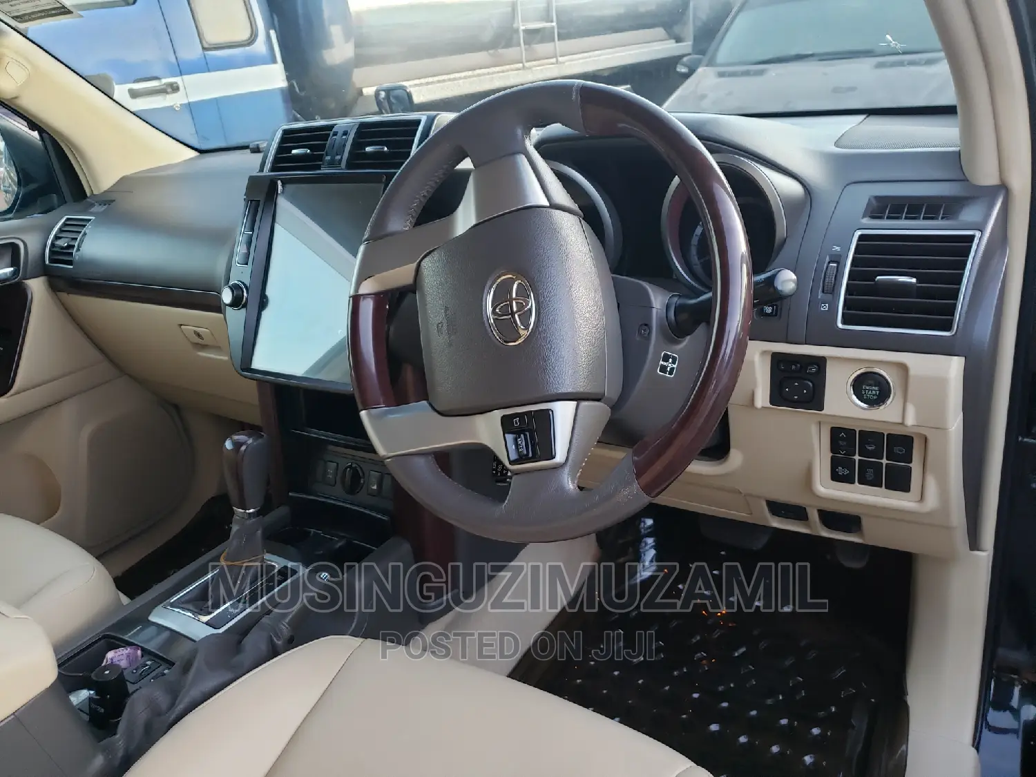 Toyota Land Cruiser Prado 2015