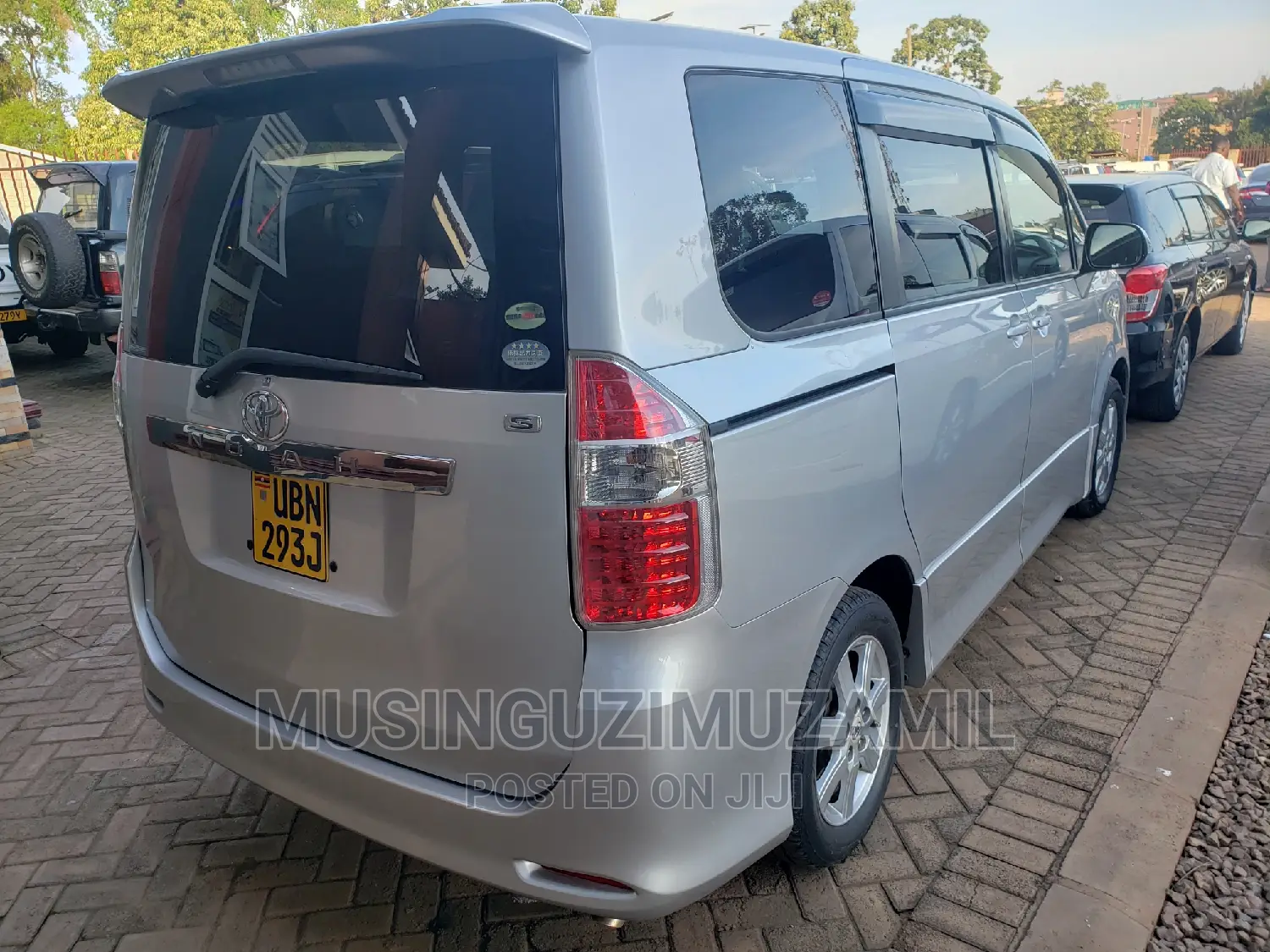 Toyota Noah 2008 Silver