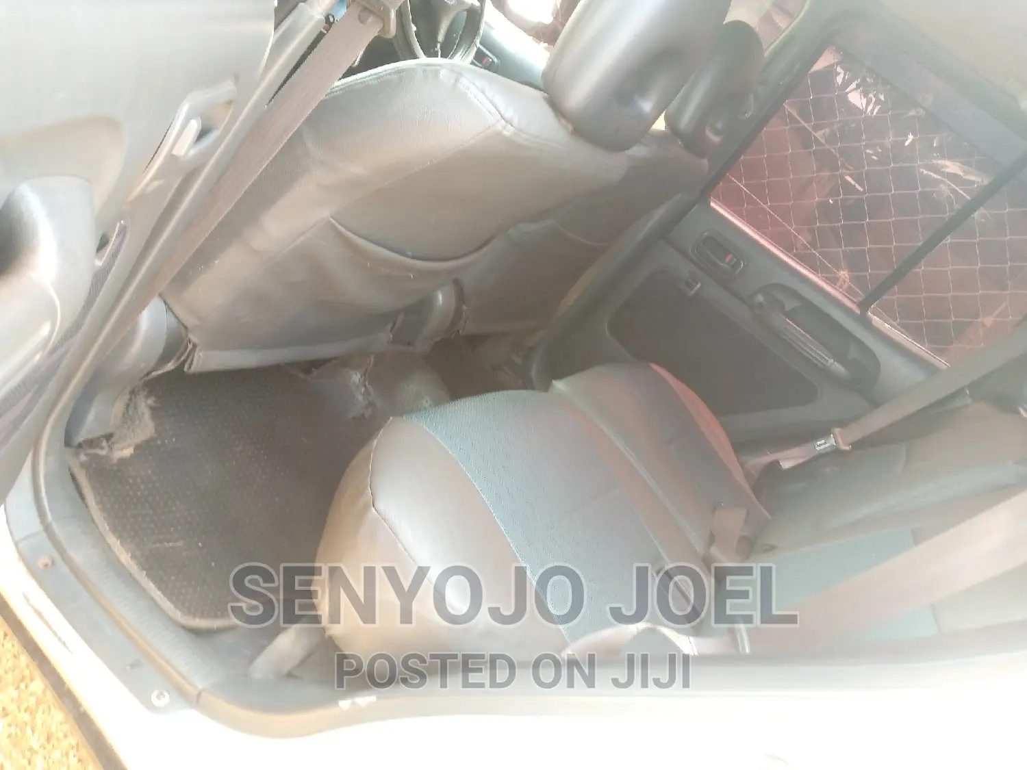 Toyota RAV4 Automatic 2000 White