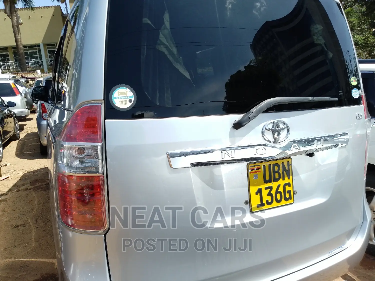 Toyota Noah 2009 Silver