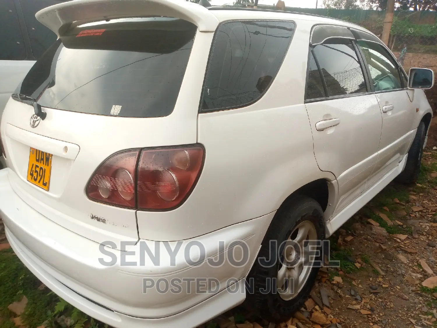 Toyota Harrier 2001 White