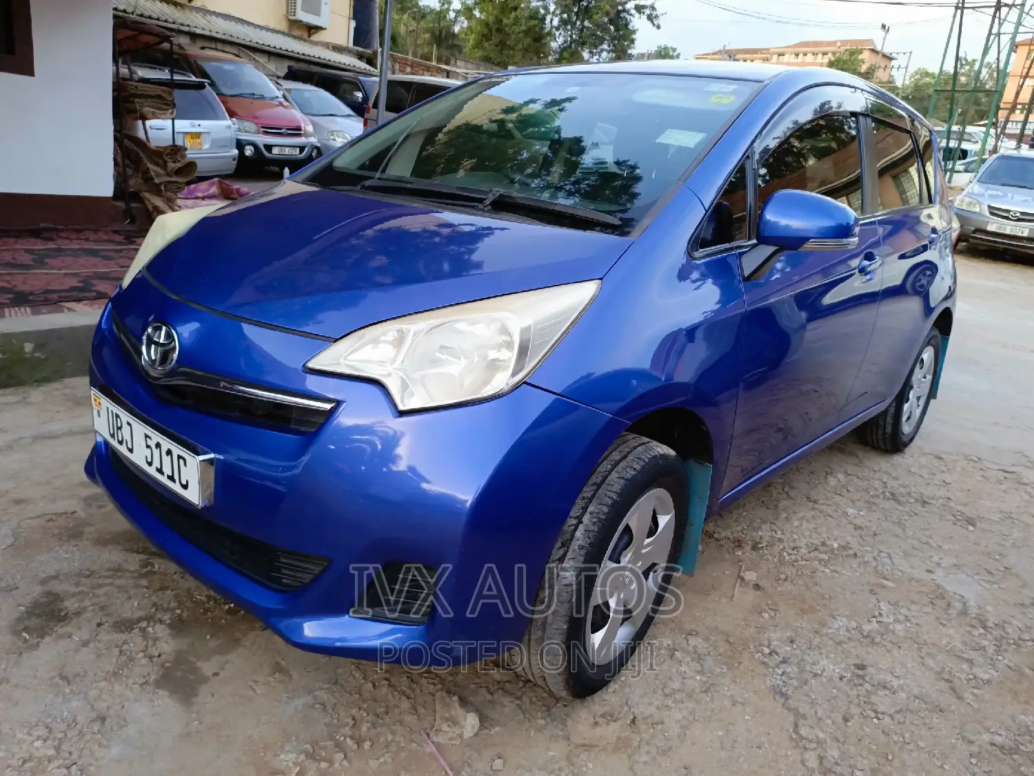 Toyota Ractis 1.3 FWD 2013 Blue