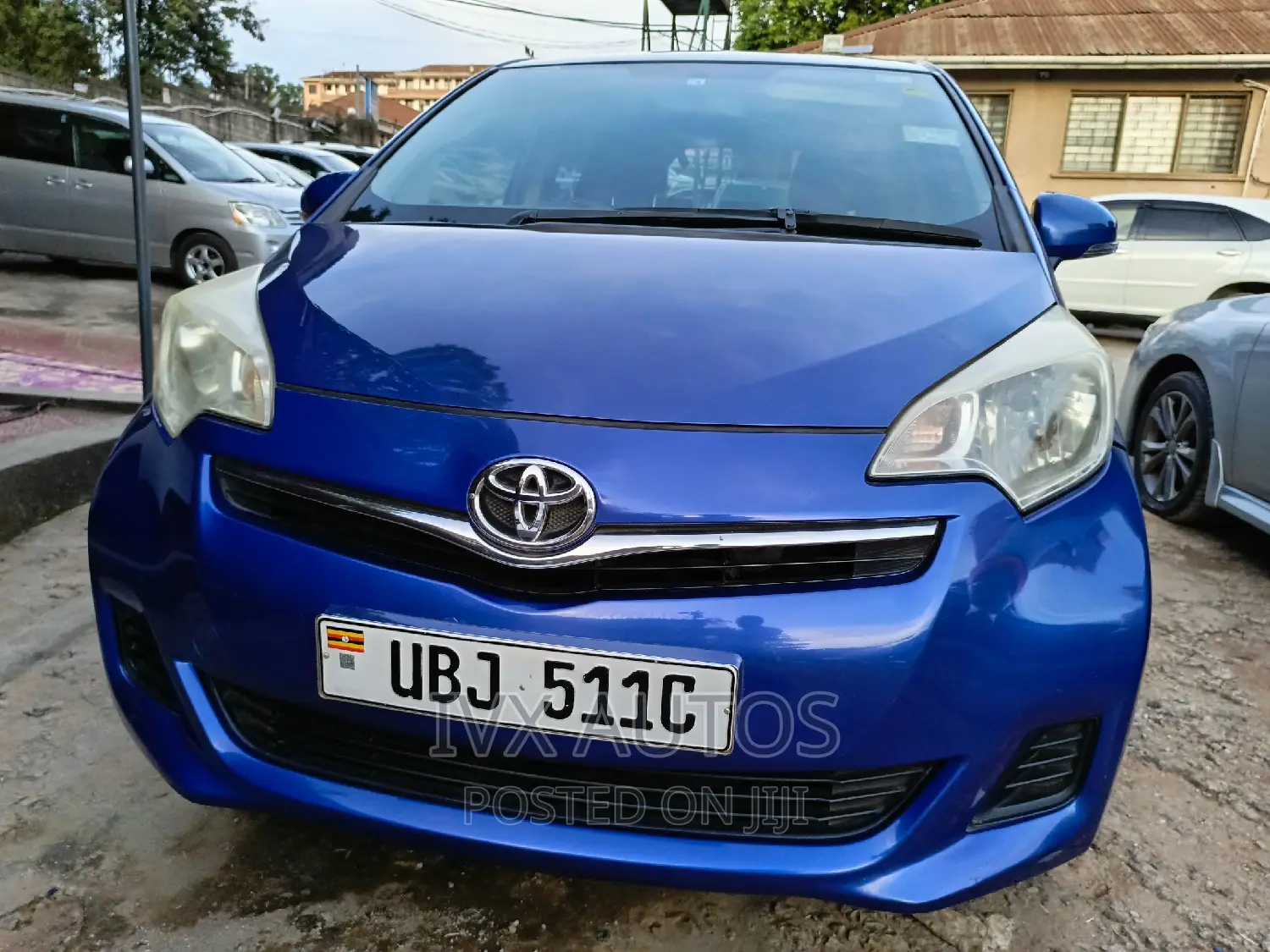 Toyota Ractis 1.3 FWD 2013 Blue