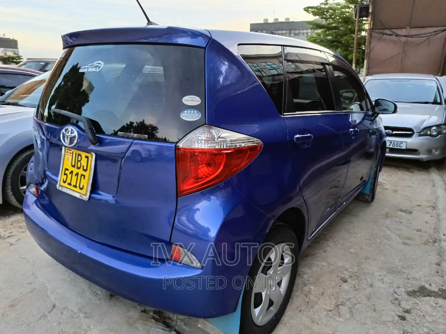 Toyota Ractis 1.3 FWD 2013 Blue