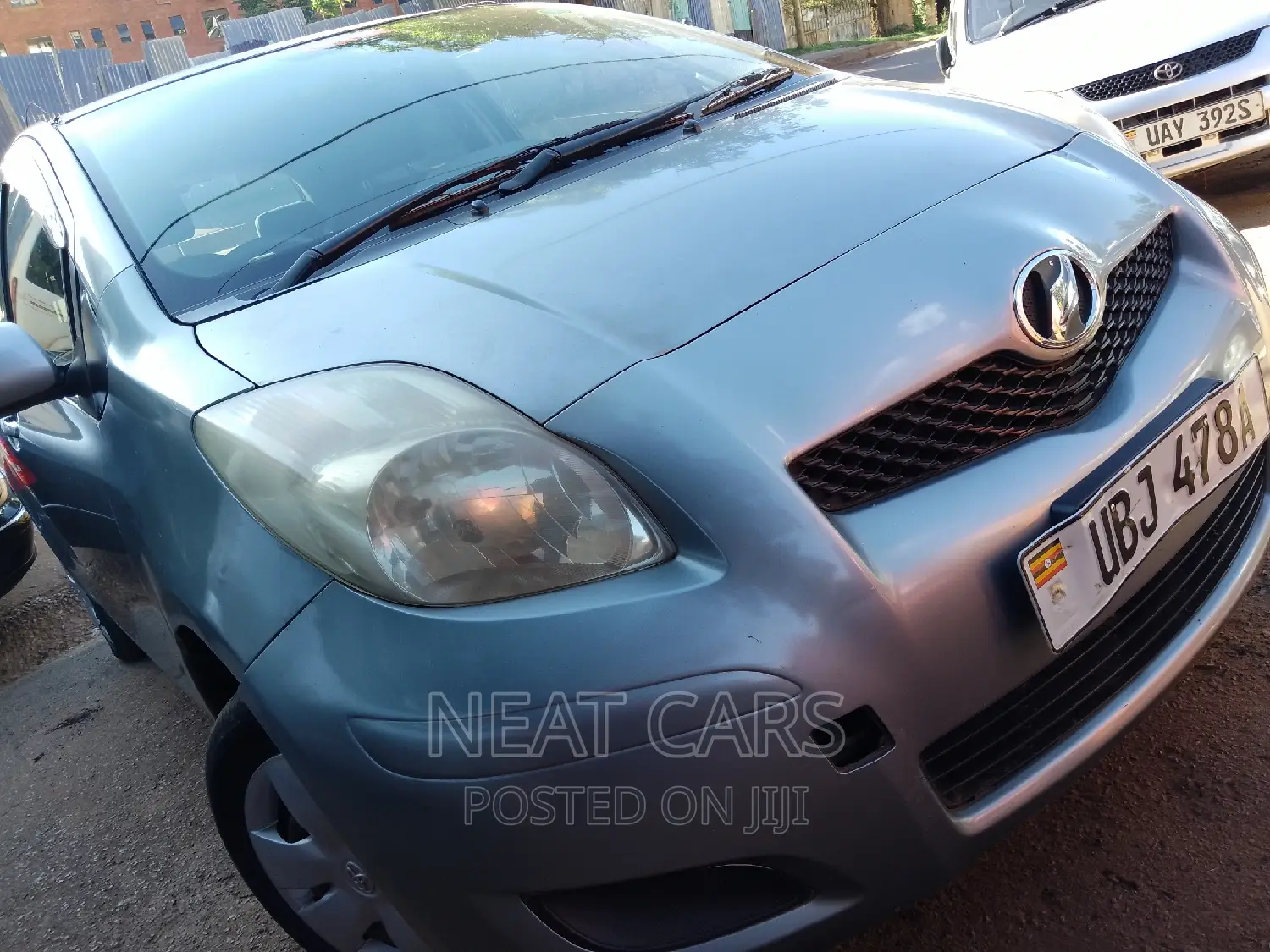 Toyota Vitz 2007 Silver