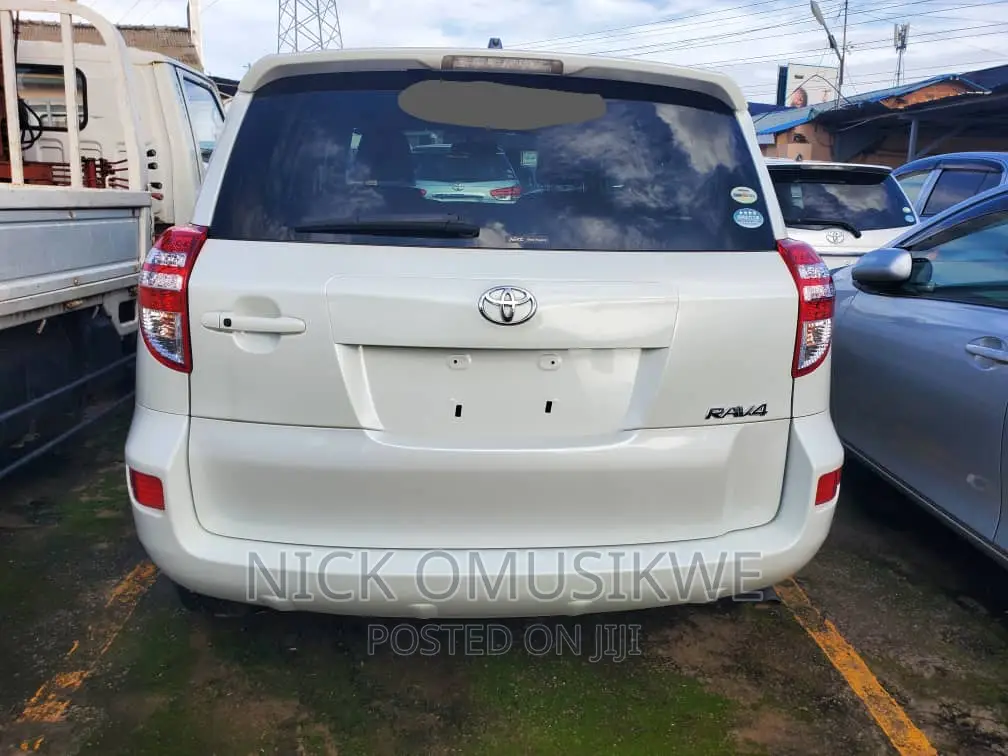 Toyota RAV4 2.5 2010