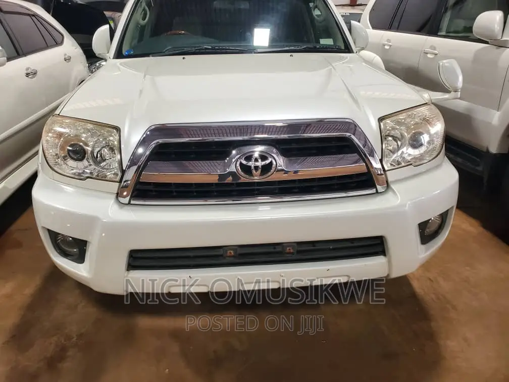 Toyota Hilux Surf 2.7 SSR 2007 Black