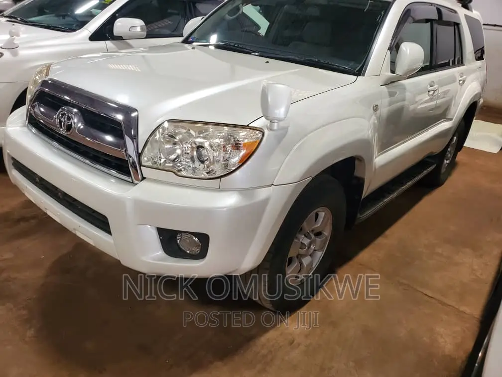 Toyota Hilux Surf 2.7 SSR 2007 Black