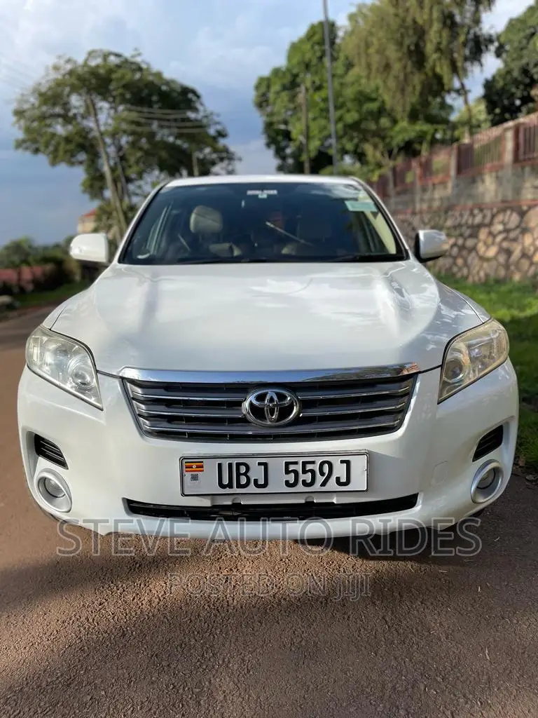 Toyota Vanguard 2008 White