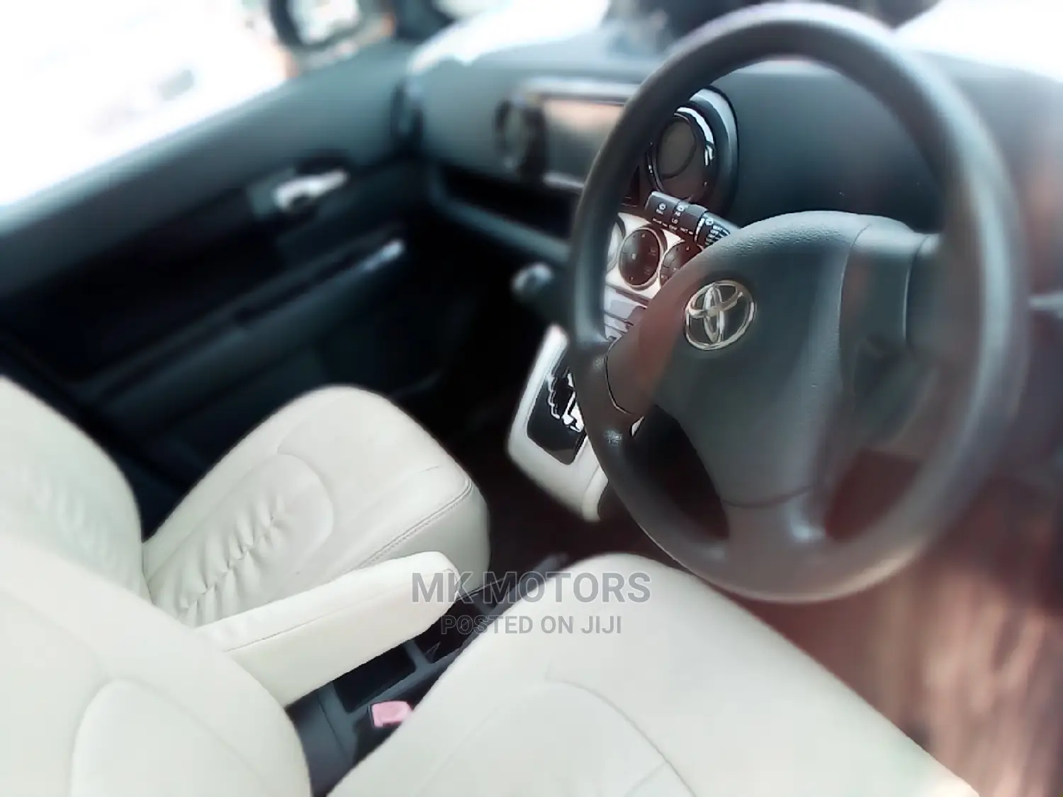 Toyota Corolla Rumion 2009 Hatchback 1.8 AWD Silver