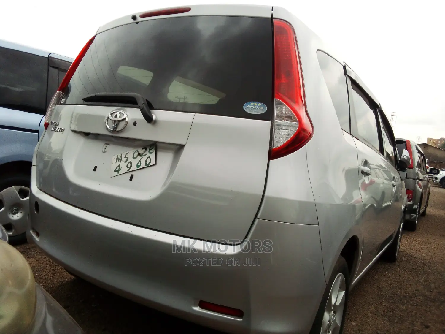 Toyota Passo Sette 2009 1.5 AWD Silver